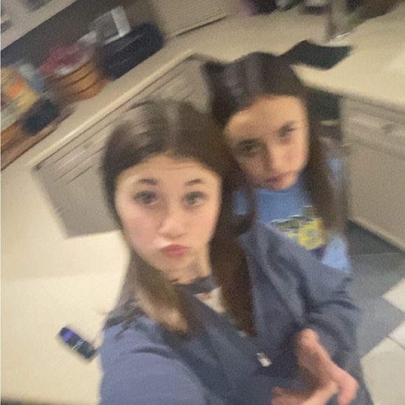 Meet your Posher, Lynnlee - Picture 1 of 1